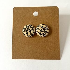 2/$15- Black and Cream Swirl Stud Earrings Handmade